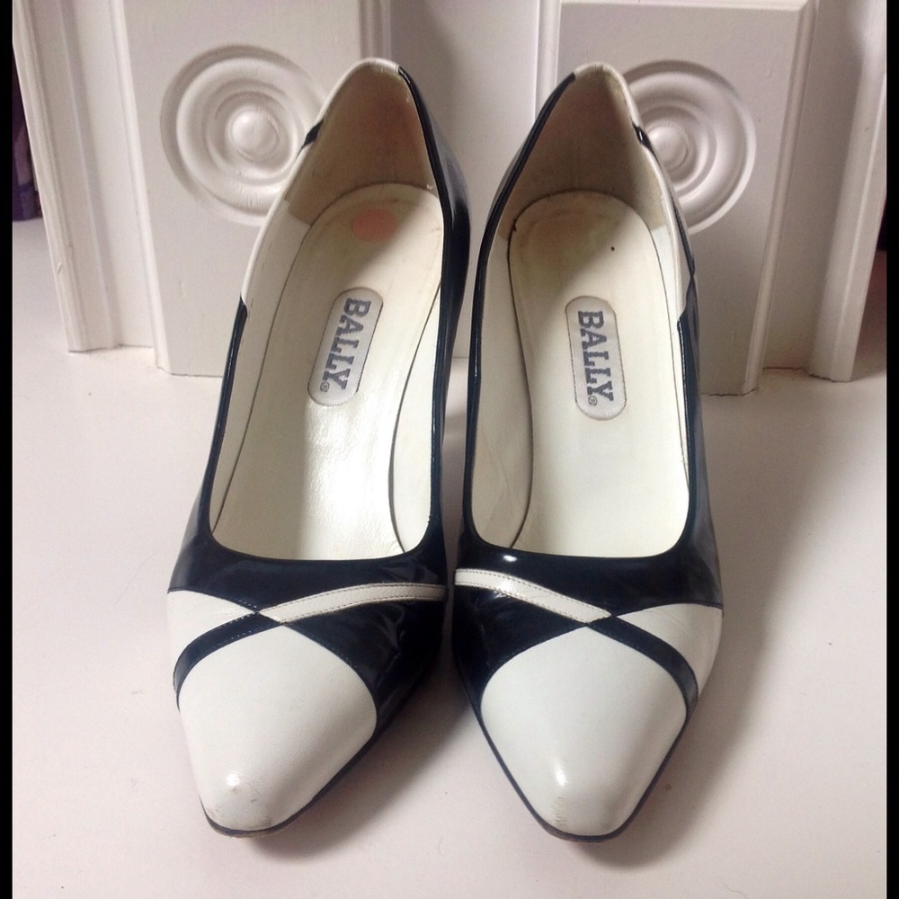 Vintage Bally Black White Shoes Leather Pump Heels